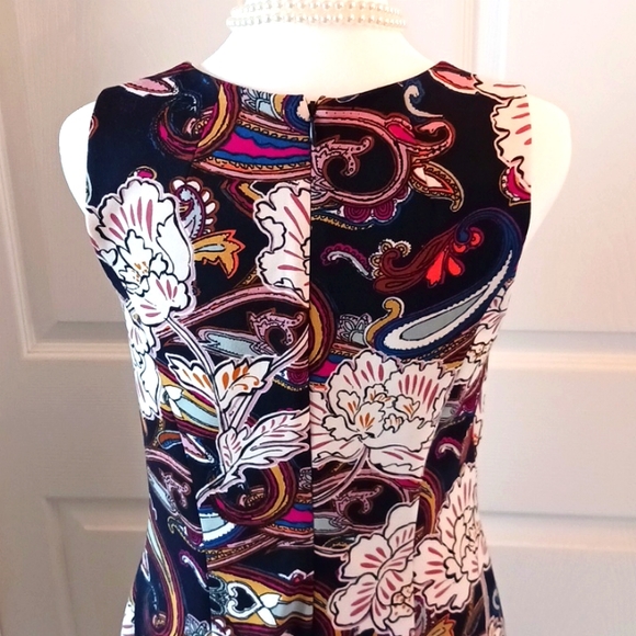 The Limited womens ponte dress size 4 - Gorgeous Like New - Picture 8 of 9